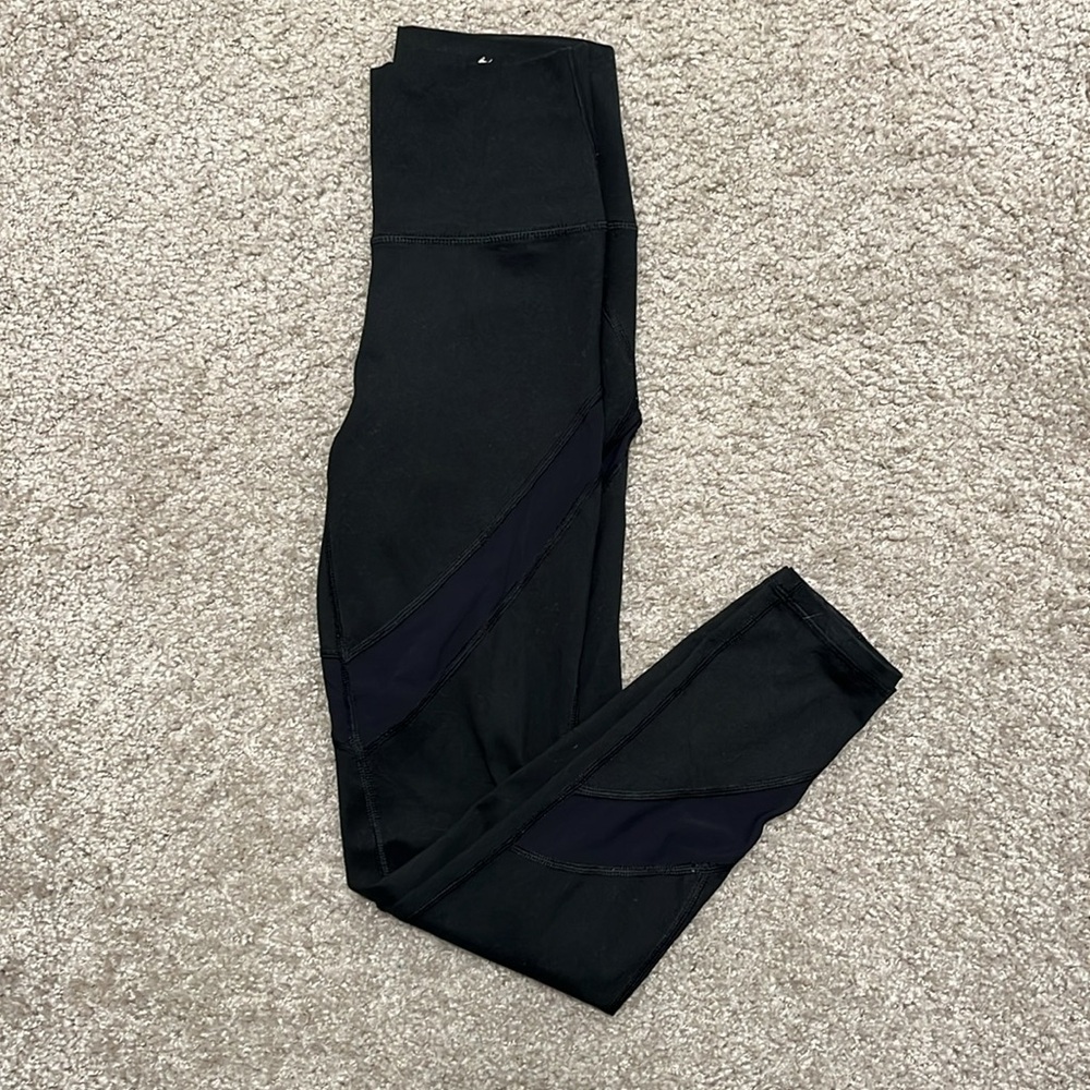 Aerie Leggings with Mesh cutouts on bottom and top